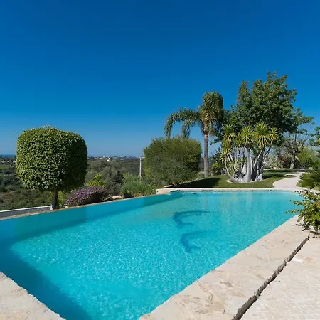 Villa Akivillas Emerald Ii *