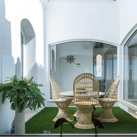 Akivillas Emerald Ii